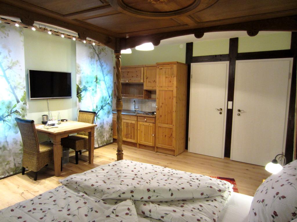 Cleo'S Hotel Kallstadt Bagian luar foto