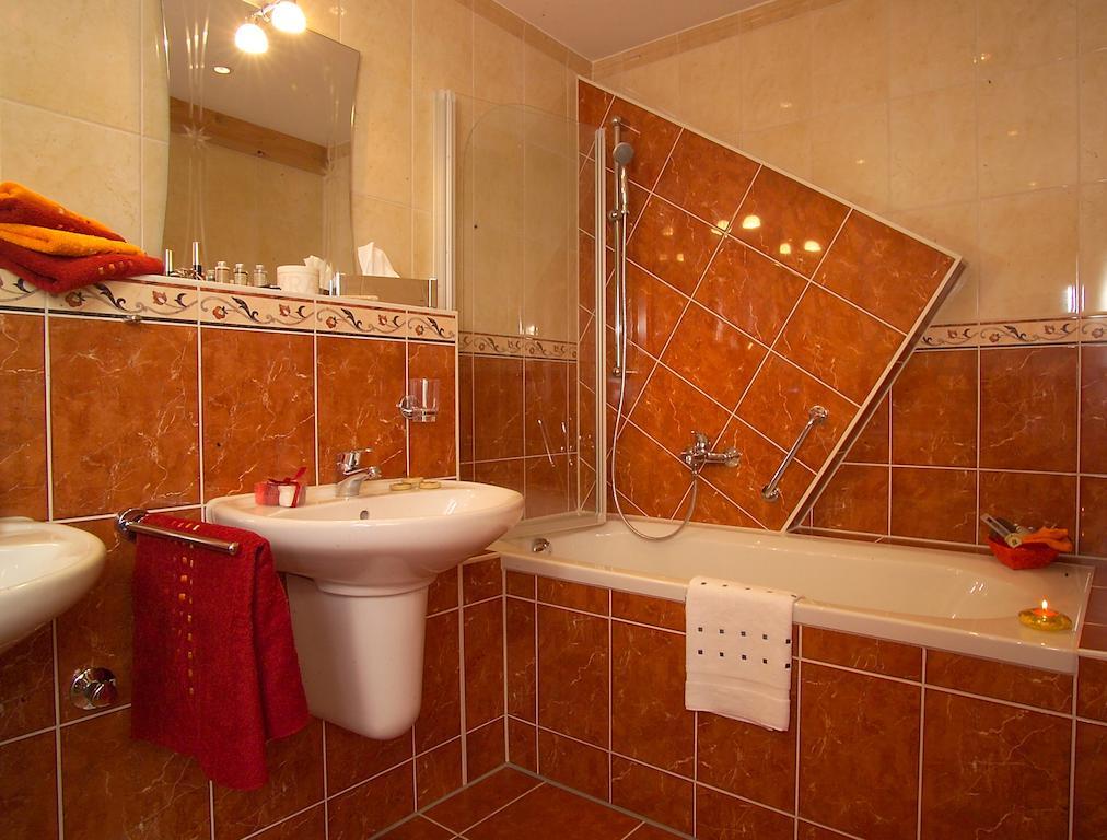 Cleo'S Hotel Kallstadt Ruang foto
